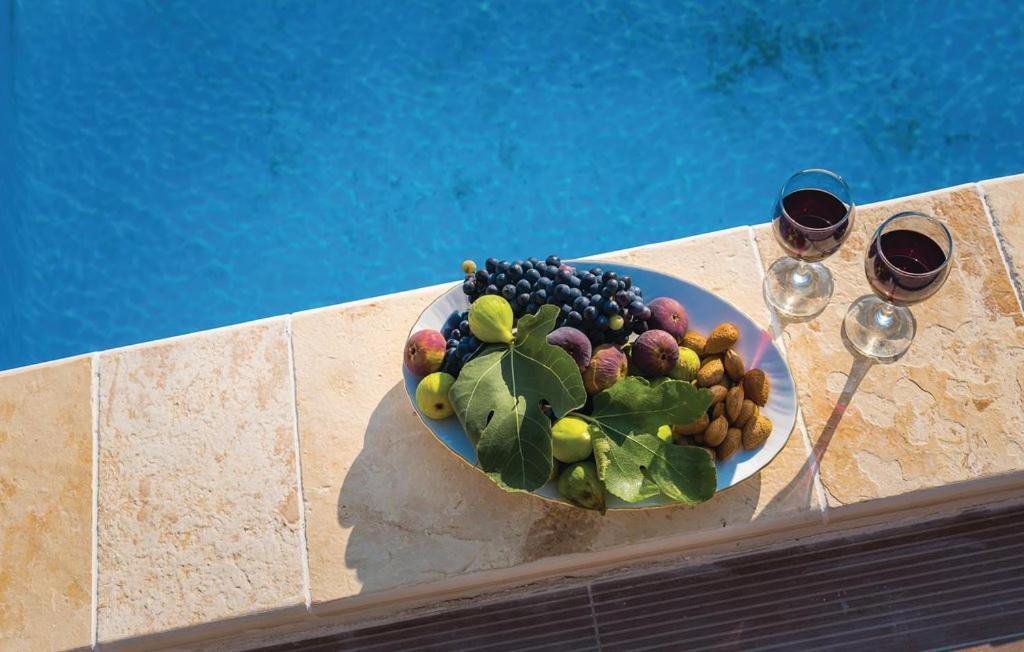 Holiday Home Sunce Dalmacije Mratovo Dış mekan fotoğraf